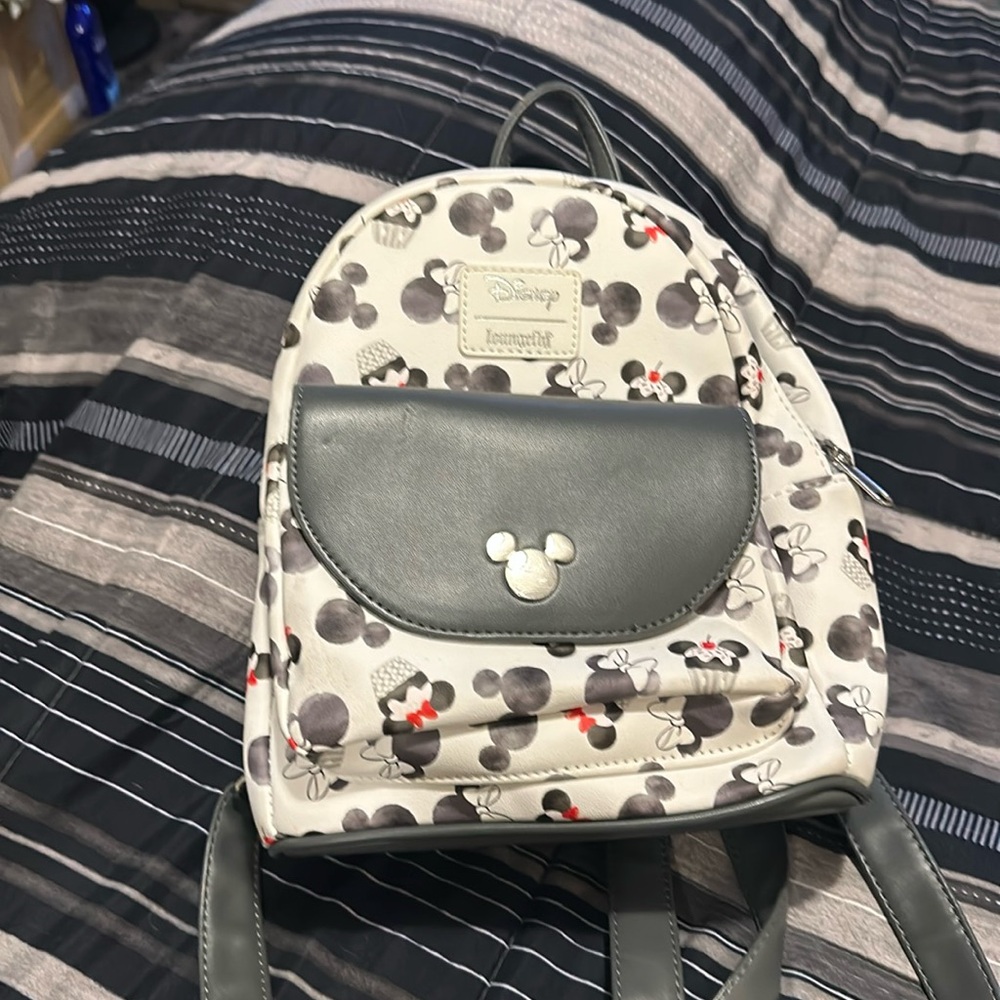 Loungefly mickey and minnie back pack with card holder